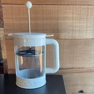 Bodum Bean Cold Brew Coffee Maker Set, 1.5 L/51 oz, White